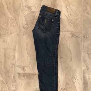 GUESS skinny jeans